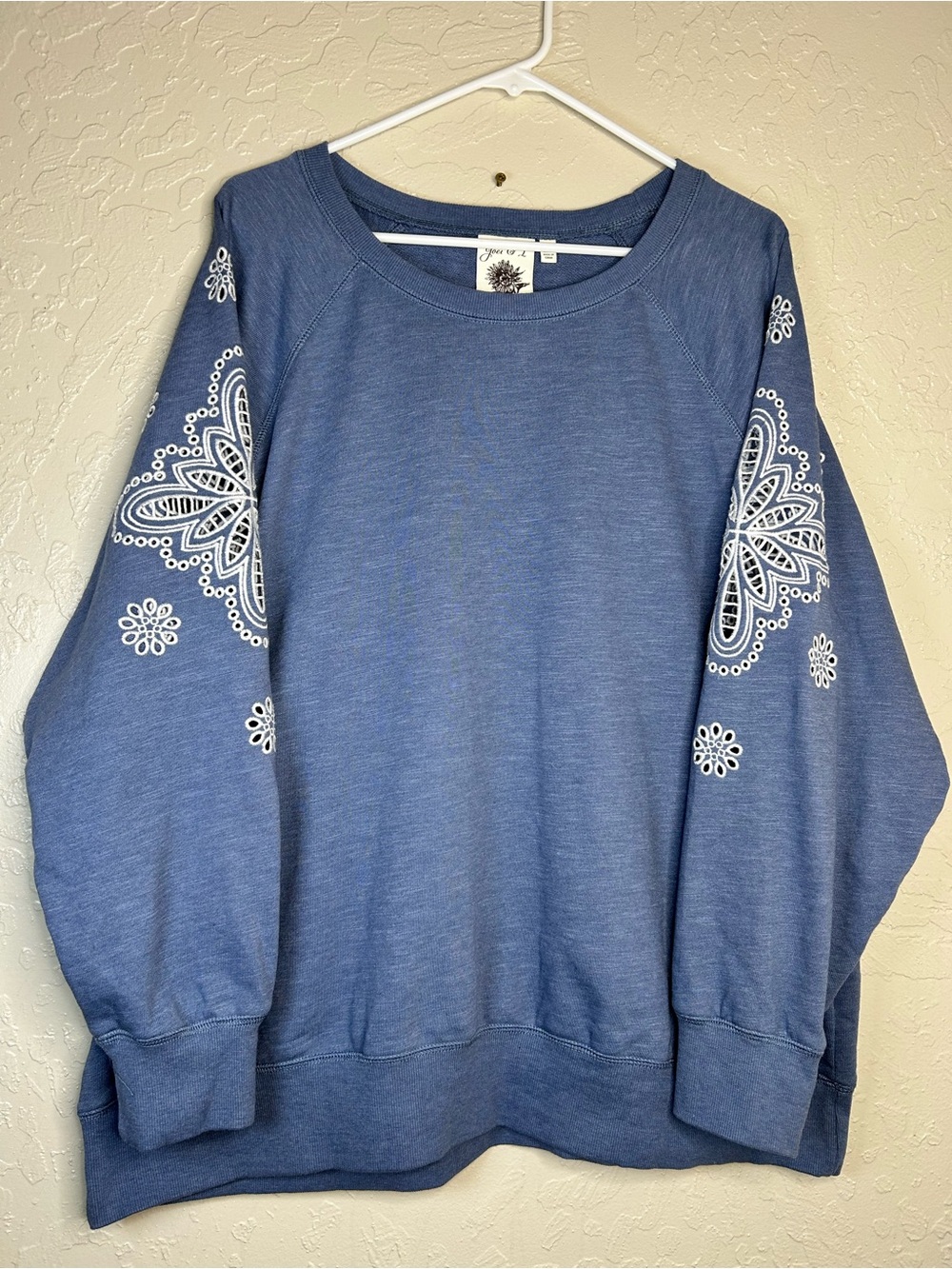 Joei and I  Blue Women's Embroidered Eyelet Sleeve Sweater size 3x